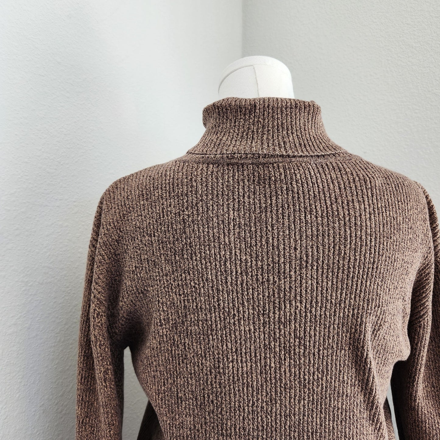 Vintage Liz Claiborne Brown Knit Long Sleeve Turtle Neck Shirt L