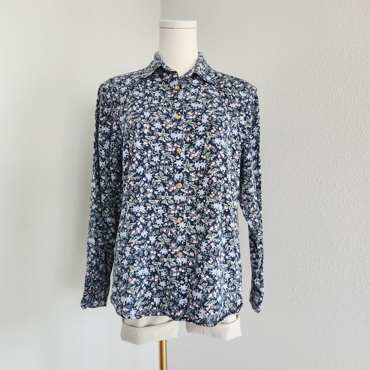 Vintage 90s Cherokee Floral Button Down Shirt Blue White Pink Cotton Top S