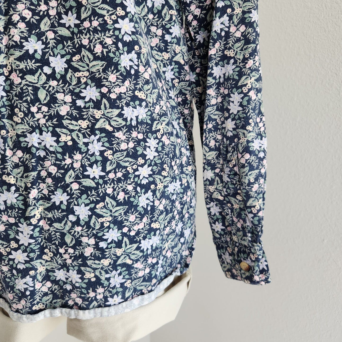 Vintage 90s Cherokee Floral Button Down Shirt Blue White Pink Cotton Top S